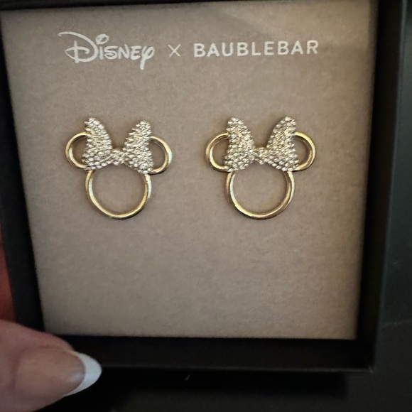 BAUBLEBAR DISNEY MINNIE GOLD SILHOUETTE EARRINGS WITH BLINGED OUT BOW - Picture 1 of 6